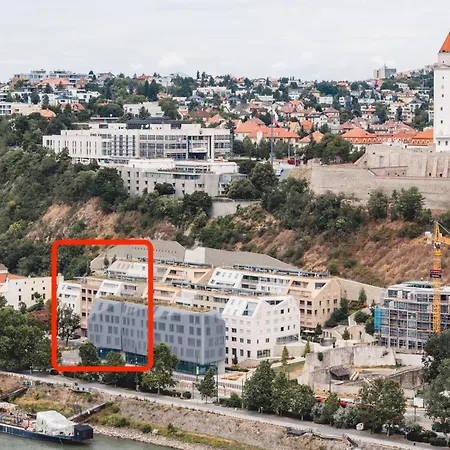 Vydrica - Under The Castle And River View Bratislava